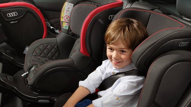 Škoda Original Zubehör – Kindersitz mit Isofix Basisstation